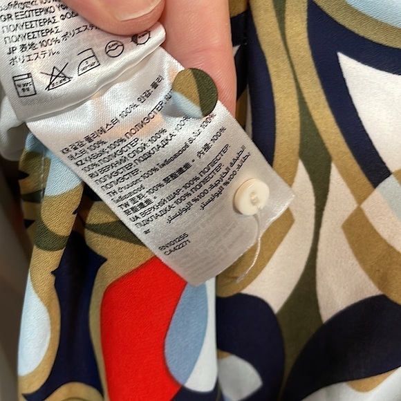 🤩3 for $30 Bundle Deal🤩
H&M retro fit and flare dress - Picture 12 of 12